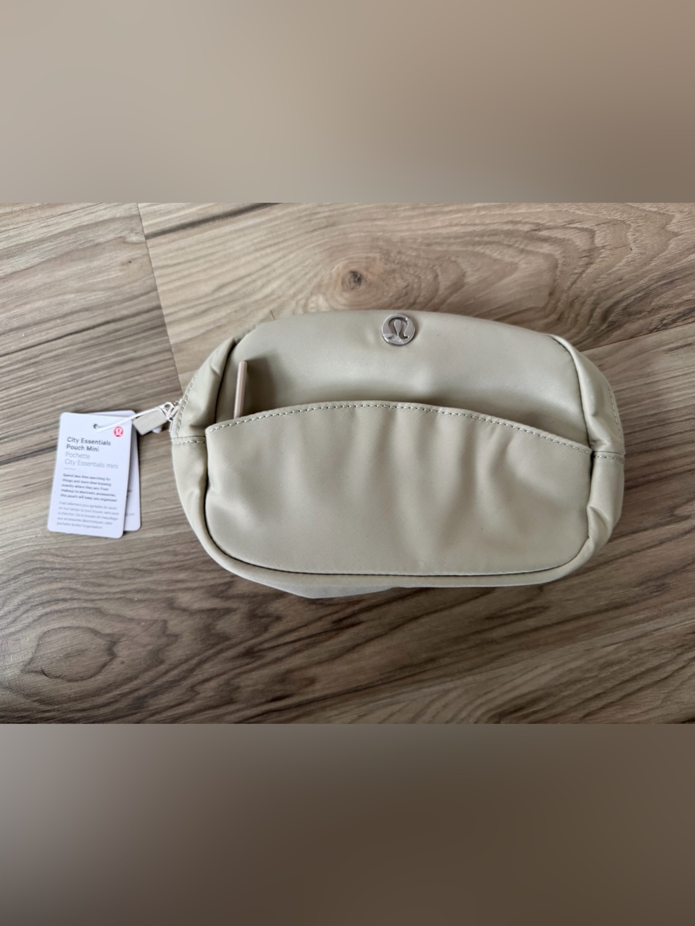 City Essentials Compact Crossbody Bag - Cream